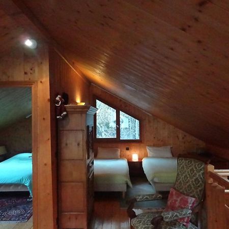 Les Nereides Studios Et Appartements Brides Les Bains Zewnętrze zdjęcie