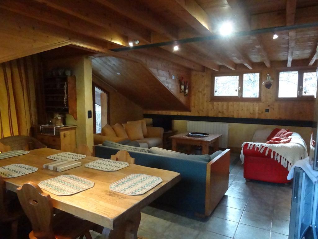 Les Nereides Studios Et Appartements Brides Les Bains Zewnętrze zdjęcie