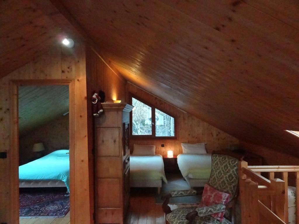 Les Nereides Studios Et Appartements Brides Les Bains Zewnętrze zdjęcie