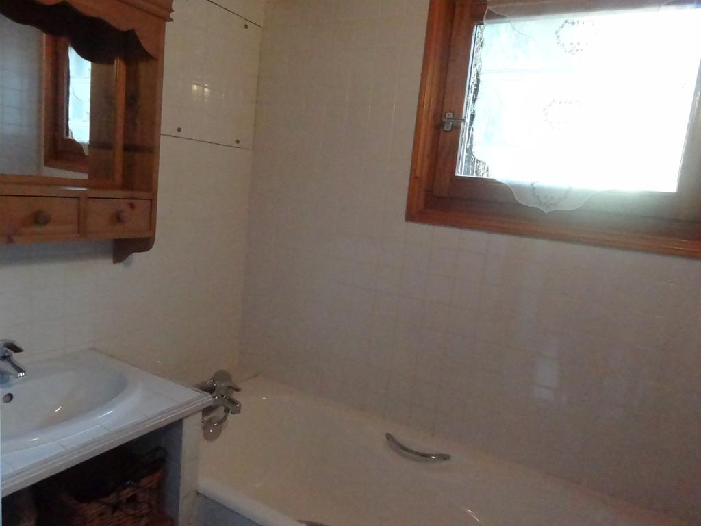 Les Nereides Studios Et Appartements Brides Les Bains Zewnętrze zdjęcie