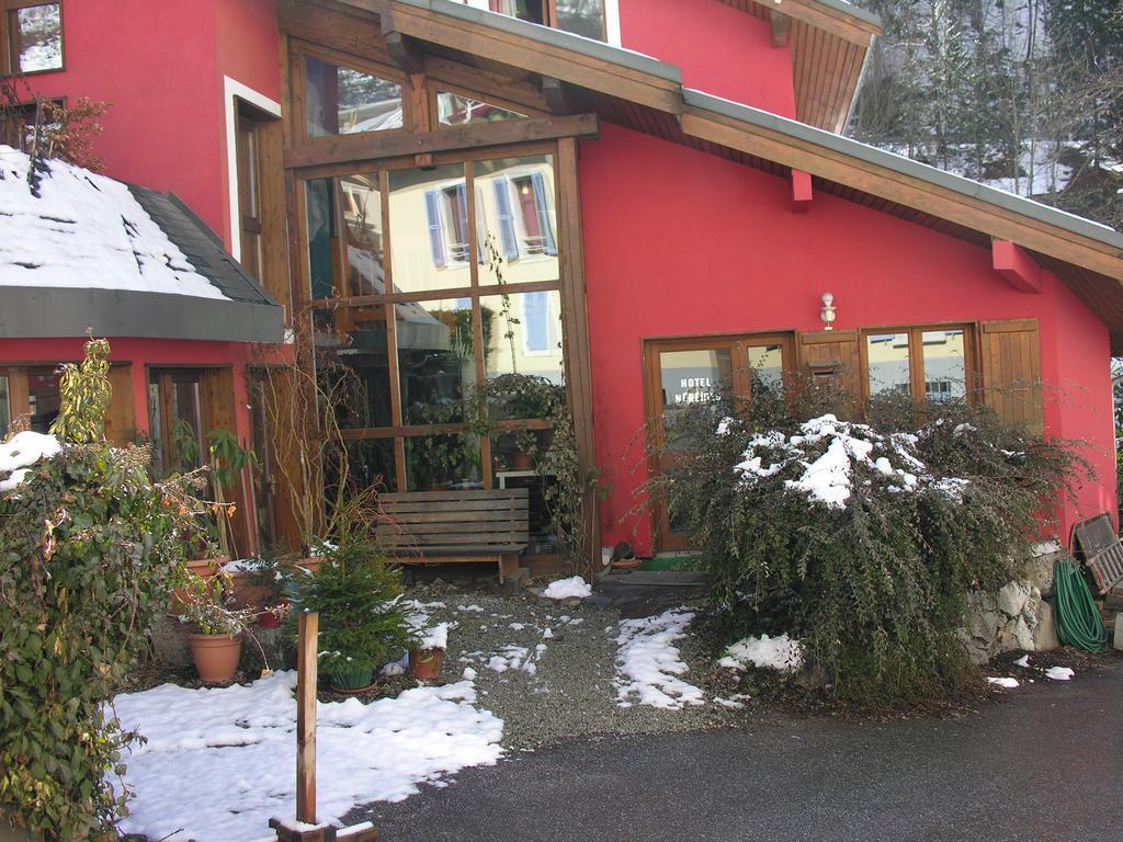 Les Nereides Studios Et Appartements Brides Les Bains Zewnętrze zdjęcie