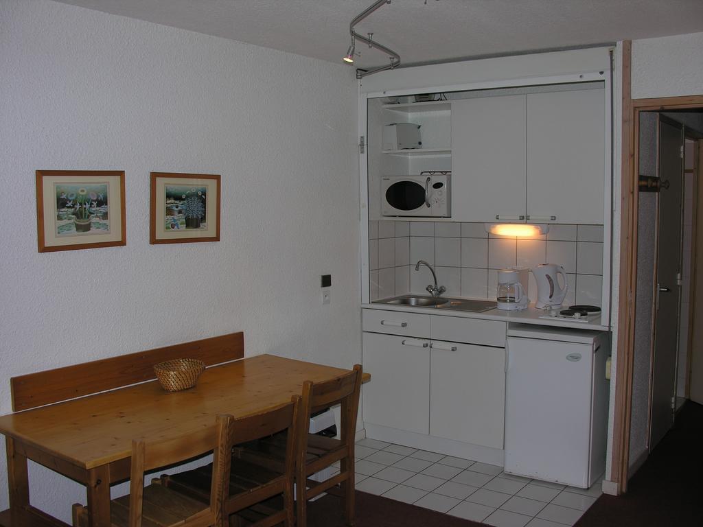 Les Nereides Studios Et Appartements Brides Les Bains Zewnętrze zdjęcie